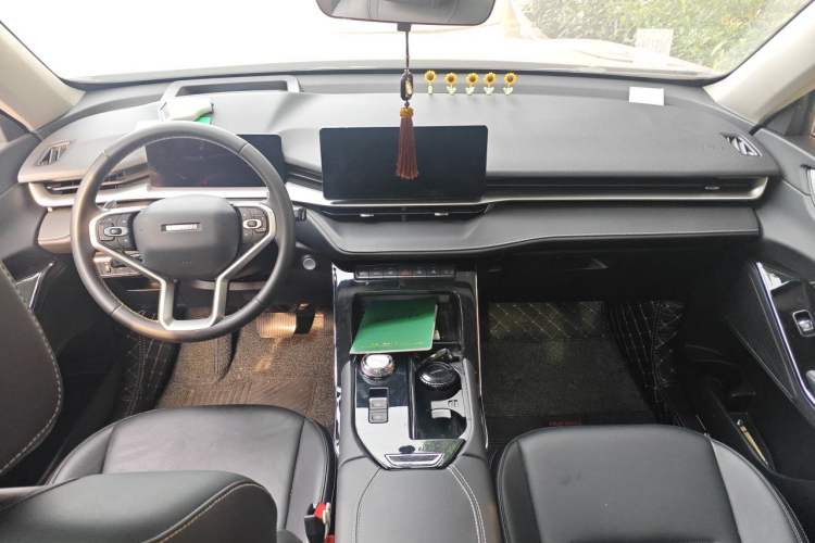 Used Haval H6 2021 3rd Generation 1.5T Automatic Two-Wheel Drive Max Center Console