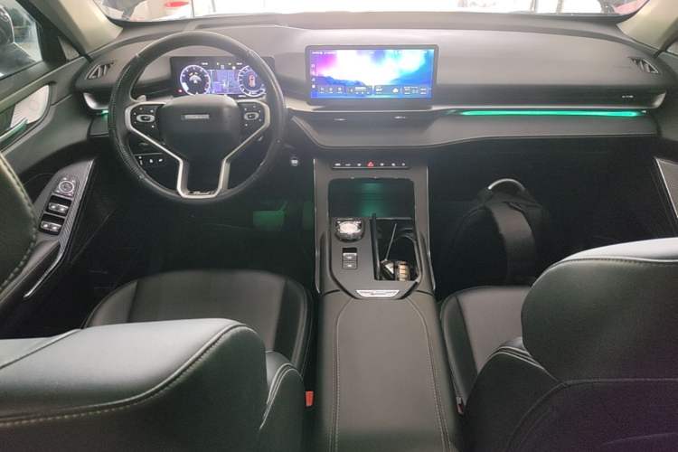 Used Haval H6 2021 3rd Generation 1.5T Automatic Two-Wheel Drive Max Center Console