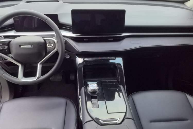 Used Haval H6 2021 3rd Generation 1.5T Automatic Two-Wheel Drive Max Center Console