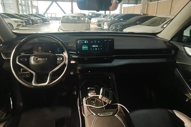 Used Haval H6 2021 3rd Generation 1.5T Automatic Two-Wheel Drive Max Center Console