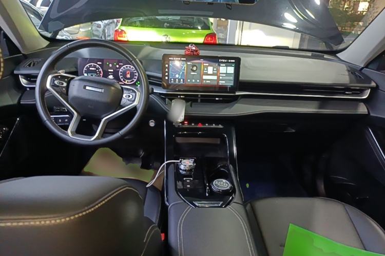 Used Haval H6 2021 3rd Generation 1.5T Automatic Two-Wheel Drive Max Center Console