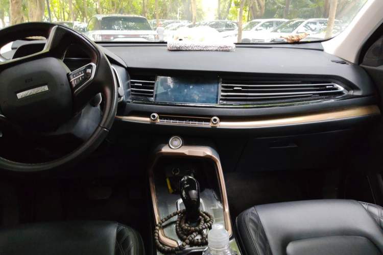Used Haval H6 2021 1.5T Automatic Champion Edition Center Console