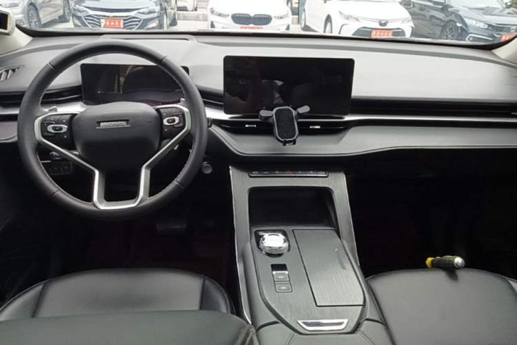 Used Haval H6 2021 3rd Generation 1.5T Automatic Two-Wheel Drive Supreme+ Center Console