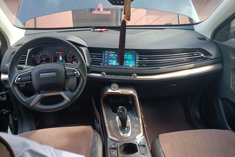 Used Haval H6 2021 1.5 GDIT Automatic Champion Edition Center Console