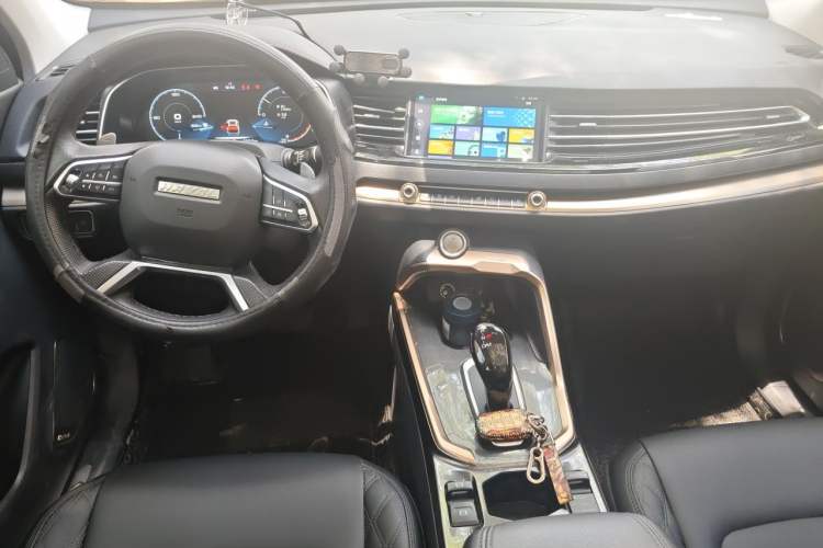 Used Haval H6 2021 1.5 GDIT Automatic Luxury Edition Center Console