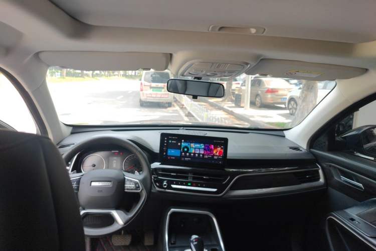 Used Haval H6 2021 National Trend Edition 1.5T Automatic Urban Version Center Console