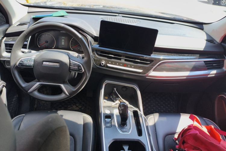 Used Haval H6 2021 National Trend Edition 1.5T Automatic Urban Version Center Console