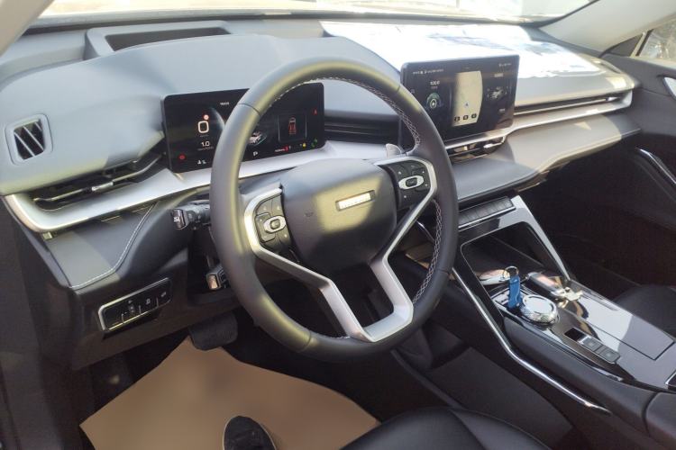 Used Haval H6 2021 3rd Generation 1.5T Automatic Two-Wheel Drive Max Center Console