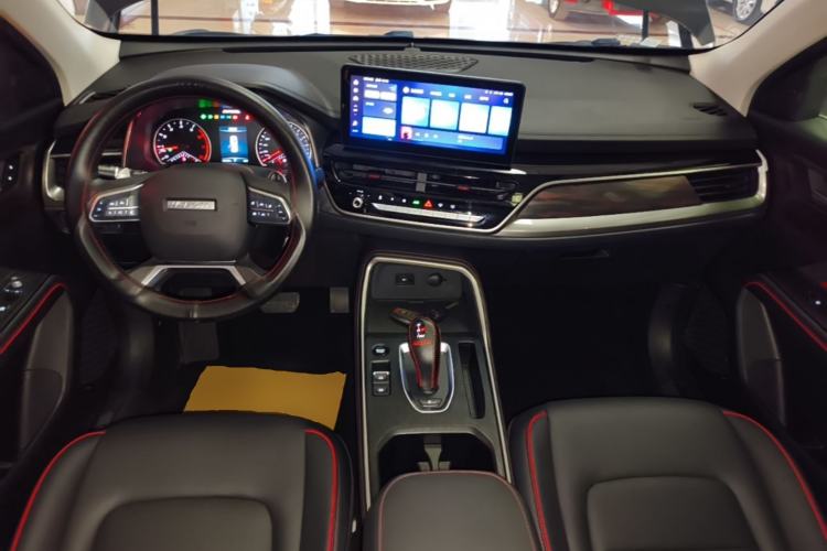 Used Haval H6 2021 National Trend Edition 1.5T Automatic Urban Version Center Console