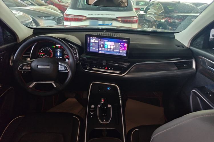 Used Haval H6 2021 National Trend Edition 1.5T Automatic Urban Version Center Console