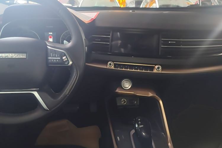 Used Haval H6 2021 1.5 GDIT Automatic Champion Edition Center Console
