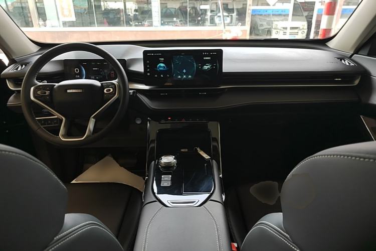 Used Haval H6 2021 3rd Generation 1.5T Automatic Two-Wheel Drive Pro Center Console