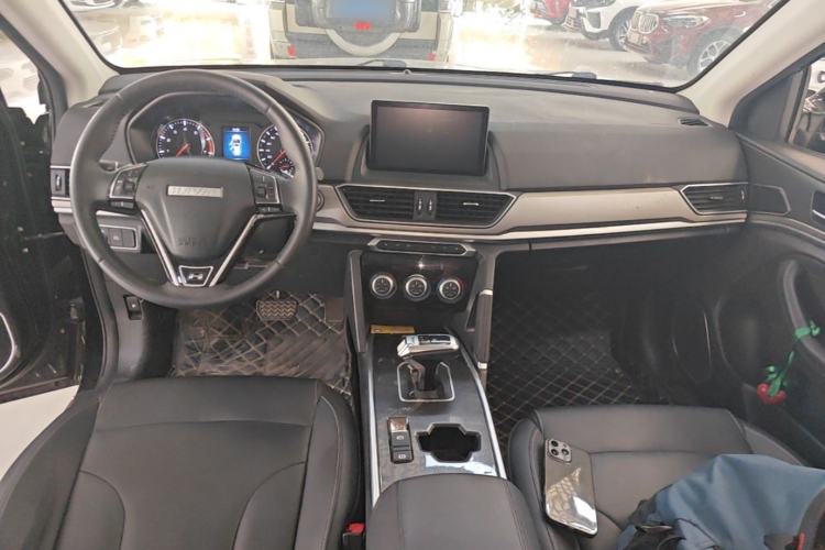 Used Haval H6 2021 Sport Edition 1.5T Automatic Elite Smart Connectivity Model with Hexagonal Grille Center Console