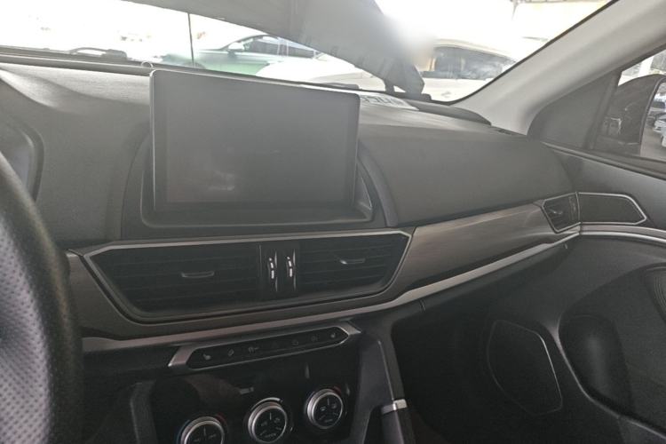 Used Haval H6 2021 Sport Edition 1.5T Automatic Elite Smart Connectivity Model with Hexagonal Grille Center Console