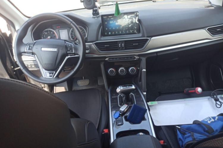 Used Haval H6 2021 Sport Edition 1.5T Automatic Elite Smart Connectivity Model U-Shape Grille Center Console