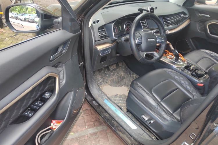 Used Haval H6 2021 1.5 GDIT Automatic Champion Edition Driver Seat