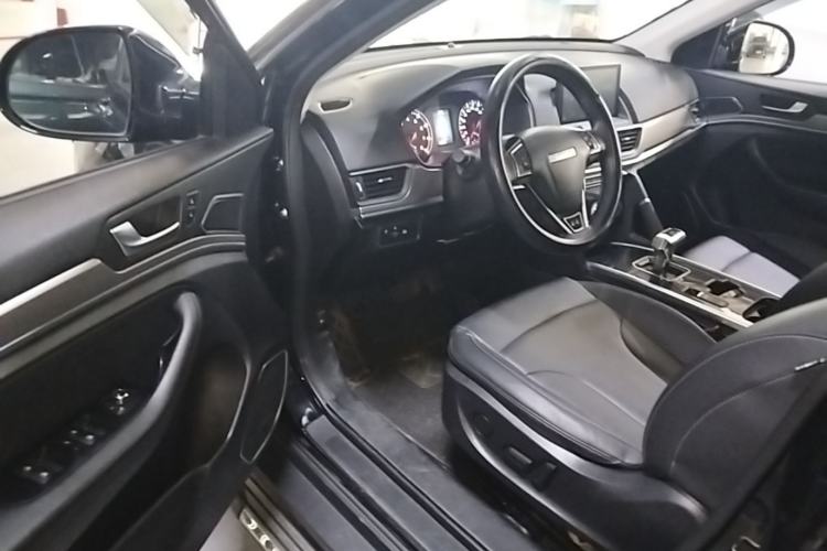 Used Haval H6 2021 Sport Edition 1.5T Automatic Elite Smart Connectivity Model U-Shape Grille Driver Seat