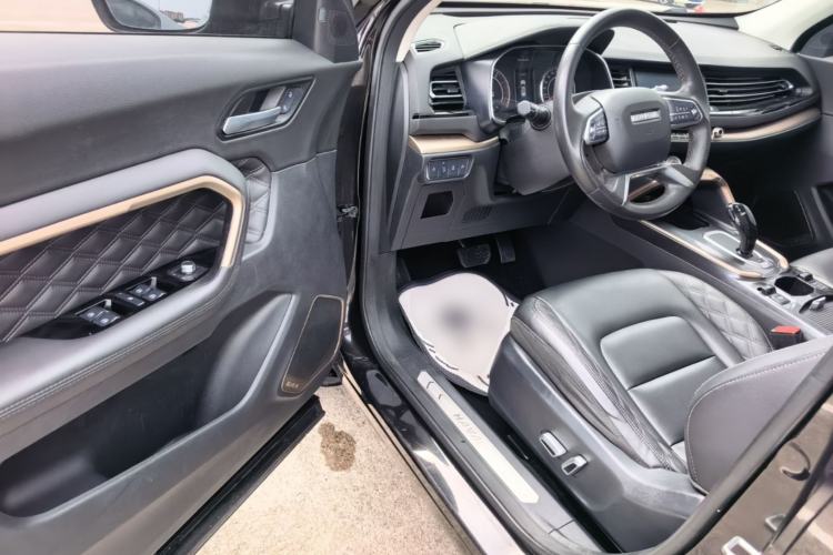 Used Haval H6 2021 2.0 GDIT Automatic Champion Edition Driver Seat