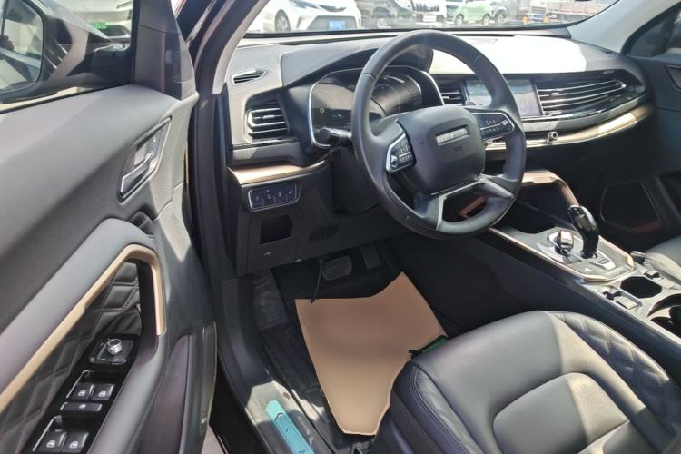 Used Haval H6 2021 1.5 GDIT Automatic Luxury Edition Driver Seat