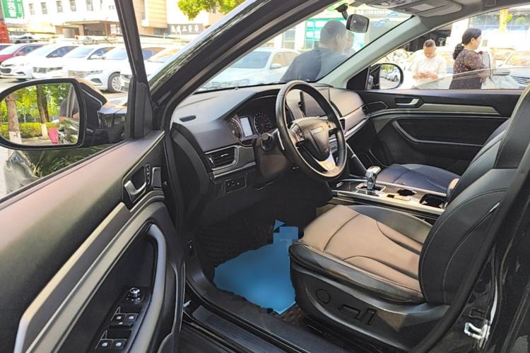 Used Haval H6 2021 Sport Edition 1.5T Automatic Elite Smart Connectivity Model with Hexagonal Grille Driver Seat
