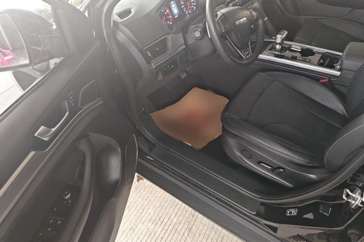 Used Haval H6 2021 Sport Edition 1.5T Automatic Elite Smart Connectivity Model with Hexagonal Grille Driver Seat
