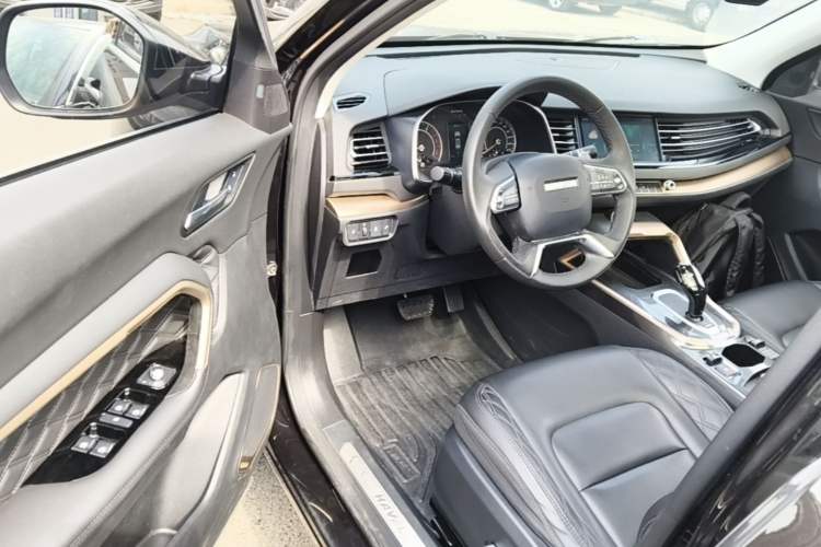 Used Haval H6 2021 2.0 GDIT Automatic Champion Edition Driver Seat