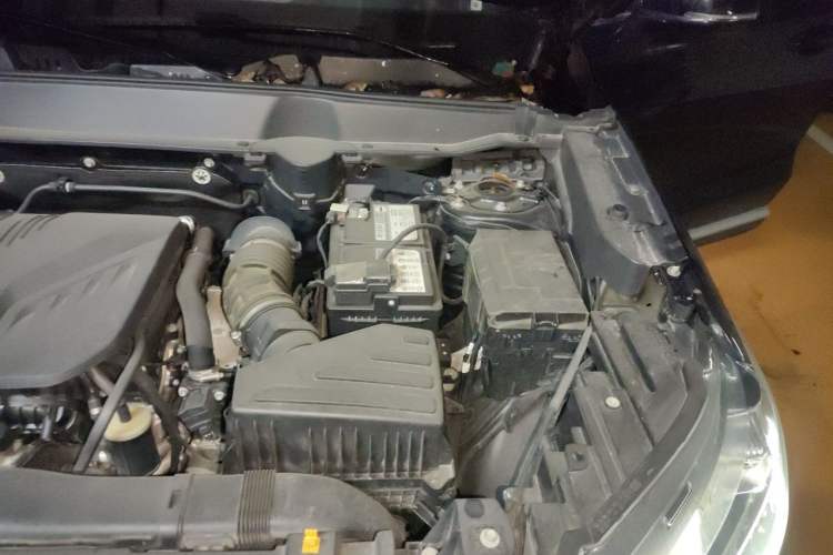 Used Haval H6 2021 3rd Generation 2.0T Automatic Two-Wheel Drive Max Engine Bay Left