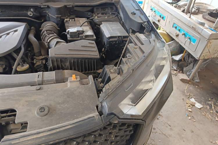Used Haval H6 2021 3rd Generation 2.0T Automatic Two-Wheel Drive Max Engine Bay Left