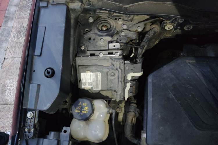 Used Haval H6 2021 3rd Generation 1.5T Automatic Two-Wheel Drive Pro Engine Bay Right