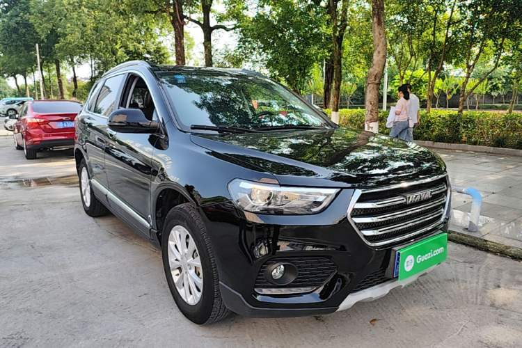 Used Haval H6 2021 Sport Edition 1.5T Automatic Elite Smart Connectivity Model with Hexagonal Grille Front Right 45 Deg