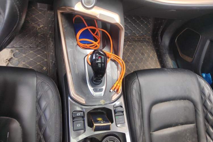 Used Haval H6 2021 1.5 GDIT Automatic Champion Edition Gear Lever