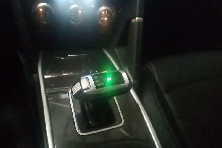 Used Haval H6 2021 Sport Edition 1.5T Automatic Elite Smart Connectivity Model U-Shape Grille Gear Lever