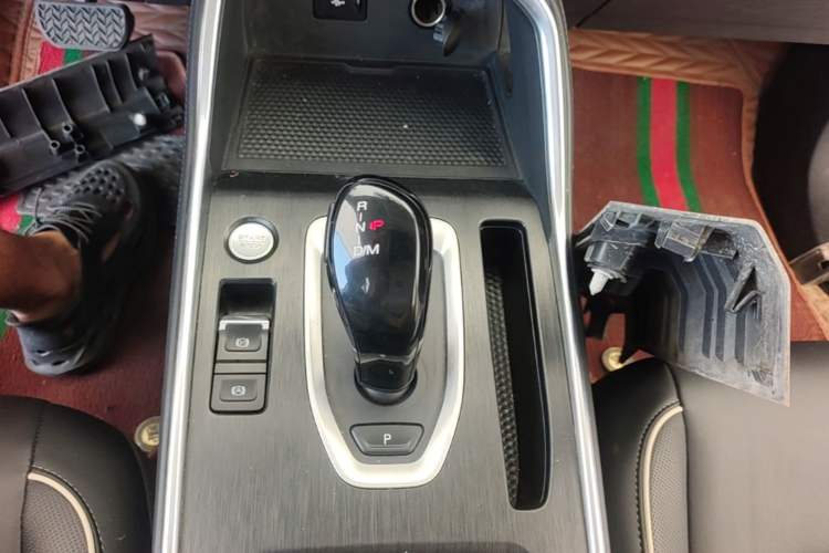 Used Haval H6 2021 National Trend Edition 1.5T Automatic Urban Version Gear Lever