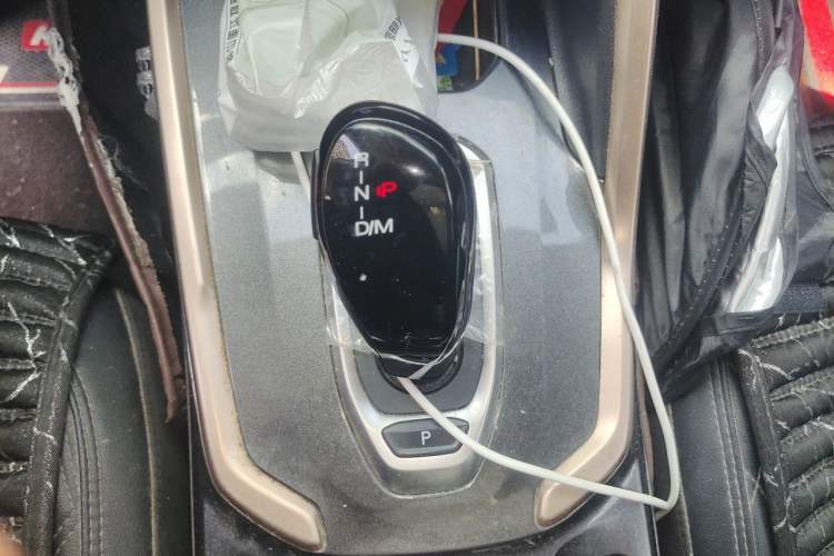 Used Haval H6 2021 1.5 GDIT Automatic Luxury Edition Gear Lever