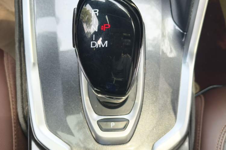 Used Haval H6 2021 1.5 GDIT Automatic Luxury Edition Gear Lever