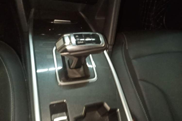 Used Haval H6 2021 Sport Edition 1.5T Automatic Elite Smart Connectivity Model U-Shape Grille Gear Lever