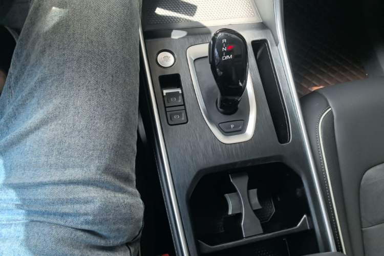 Used Haval H6 2021 National Trend Edition 1.5T Automatic Urban Version Gear Lever
