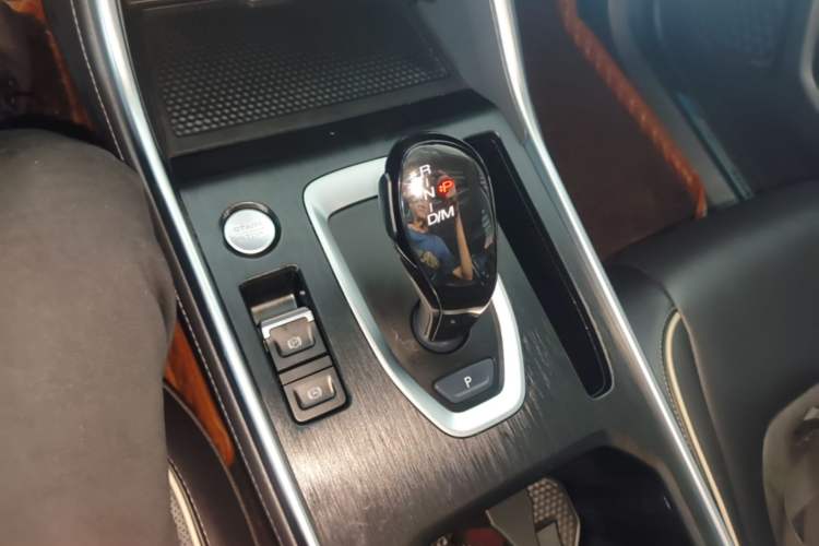 Used Haval H6 2021 National Trend Edition 1.5T Automatic Urban Version Gear Lever