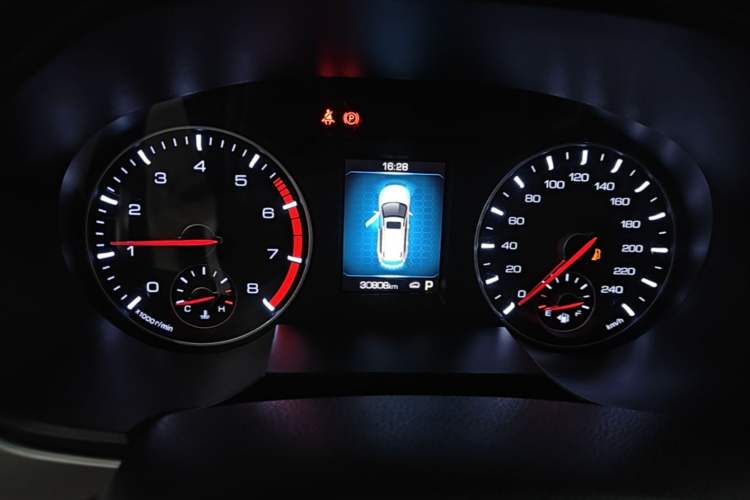 Used Haval H6 2021 Sport Edition 1.5T Automatic Elite Smart Connectivity Model U-Shape Grille Instrument Cluster