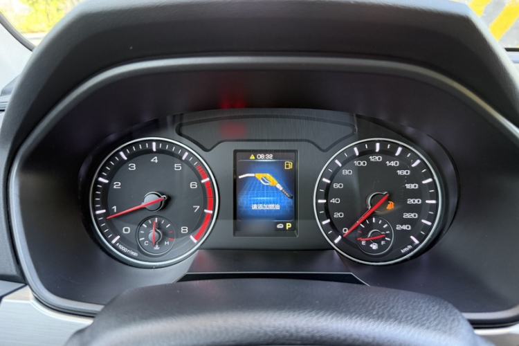 Used Haval H6 2021 Sport Edition 1.5T Automatic Elite Smart Connectivity Model with Hexagonal Grille Instrument Cluster