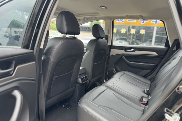 Used Haval H6 2021 Sport Edition 1.5T Automatic Elite Smart Connectivity Model with Hexagonal Grille Interior 1