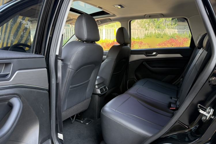 Used Haval H6 2021 Sport Edition 1.5T Automatic Elite Smart Connectivity Model with Hexagonal Grille Interior 2