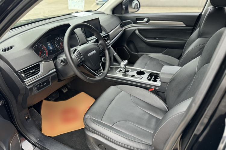Used Haval H6 2021 Sport Edition 1.5T Automatic Elite Smart Connectivity Model with Hexagonal Grille Interior 3