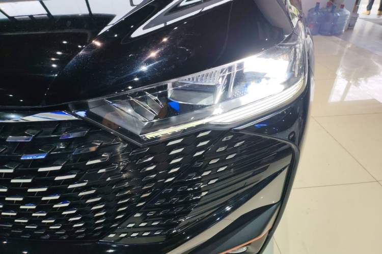 Used Haval H6 2021 3rd Generation 1.5T Automatic Two-Wheel Drive Supreme+ Left Front Headlight