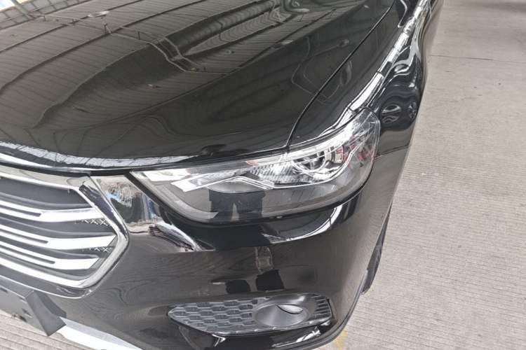 Used Haval H6 2021 Sport Edition 1.5T Automatic Elite Smart Connectivity Model with Hexagonal Grille Left Front Headlight