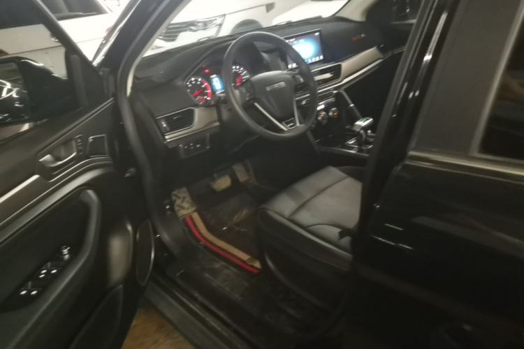 Used Haval H6 2021 Sport Edition 1.5T Automatic Elite Smart Connectivity Model U-Shape Grille Left Front Seat