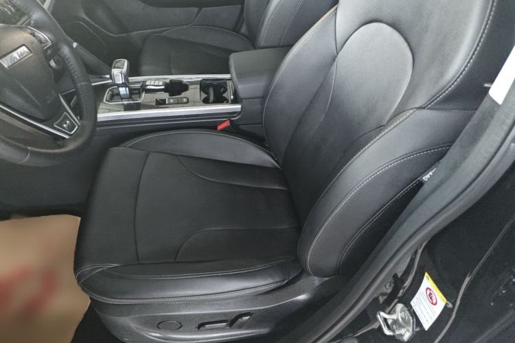 Used Haval H6 2021 Sport Edition 1.5T Automatic Elite Smart Connectivity Model with Hexagonal Grille Left Front Seat