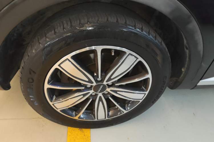 Used Haval H6 2021 2.0 GDIT Automatic Champion Edition Left Front Wheel Hub