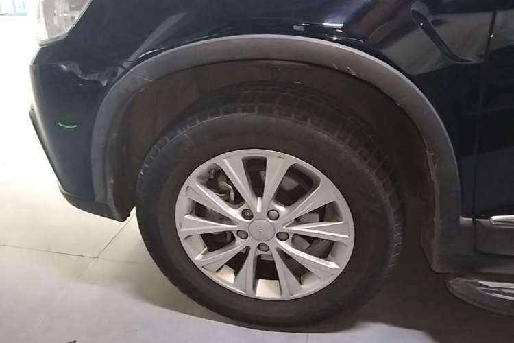 Used Haval H6 2021 Sport Edition 1.5T Automatic Elite Smart Connectivity Model U-Shape Grille Left Front Wheel Hub