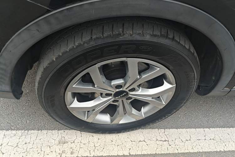 Used Haval H6 2021 National Trend Edition 1.5T Automatic Champion Version Left Front Wheel Hub
